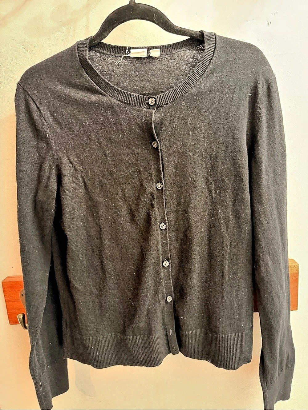 Gap Classic Crewneck Button-Front Cardigan Black